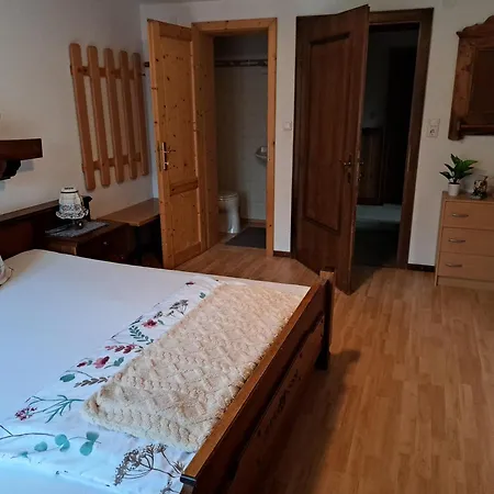 Urlaub Am Liasnhof Apartament *